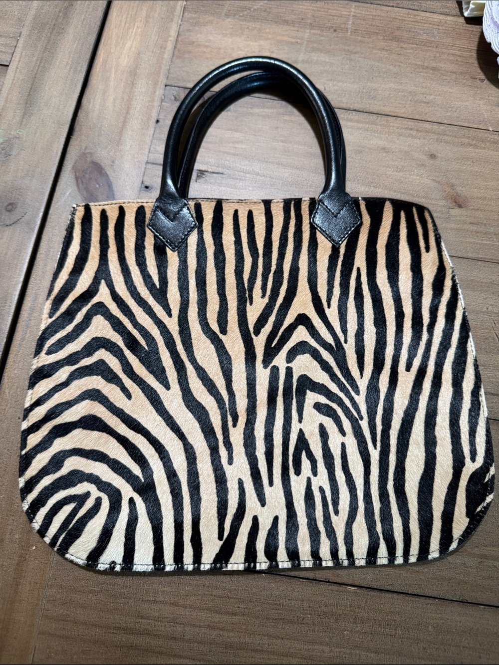 Zebra-Print Tote Bag with Black Handles - Picture 3 of 7